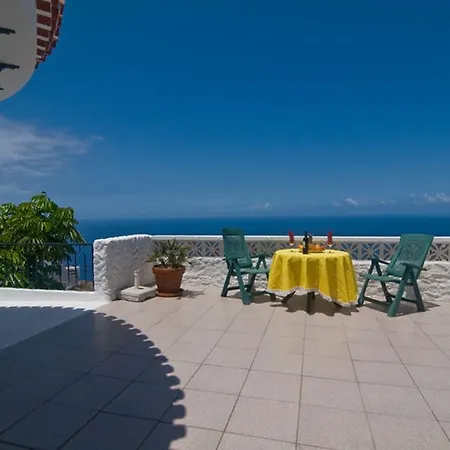 F1075 / Villa Corona - El Sauzal 아파트